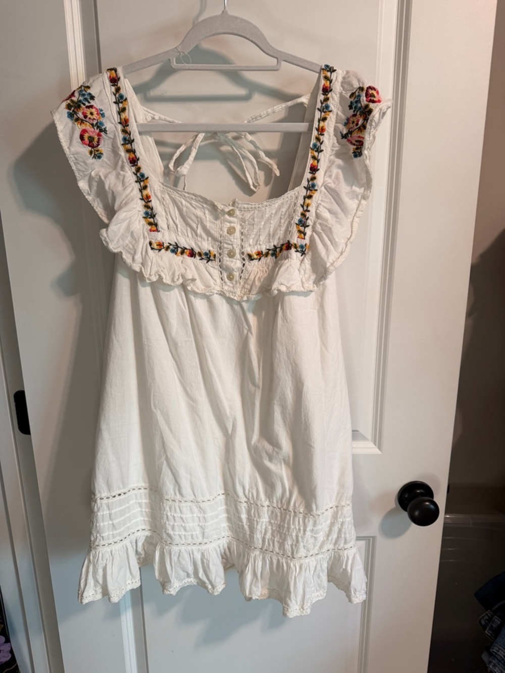 Urban Outfitters White Boho Embroidered Tank with Multicolor Floral Detail